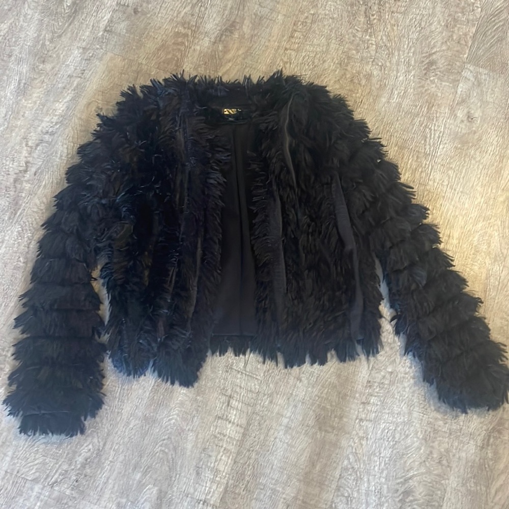Greylin Size Small Fuzzy Jacket in Black